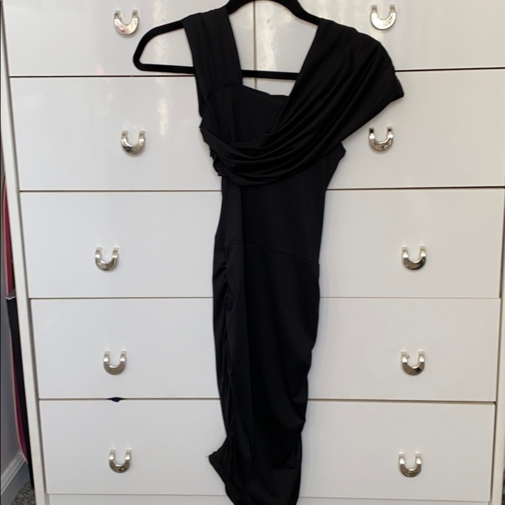 Across the Should Bodycon dress